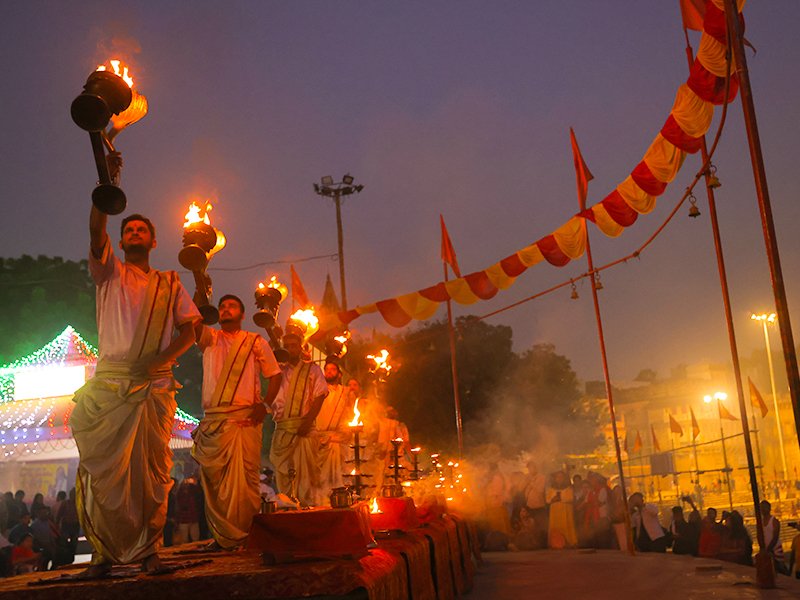 Ahmedabad to Varanasi - Ganga Aarti